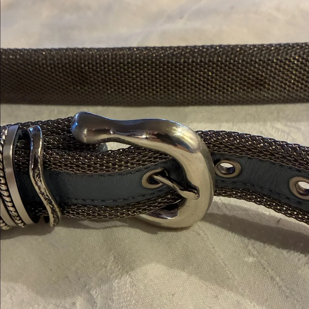 Mesh Belt Womens Small Solid Brass Buckle With Silver Mesh Backing No Snags VTG